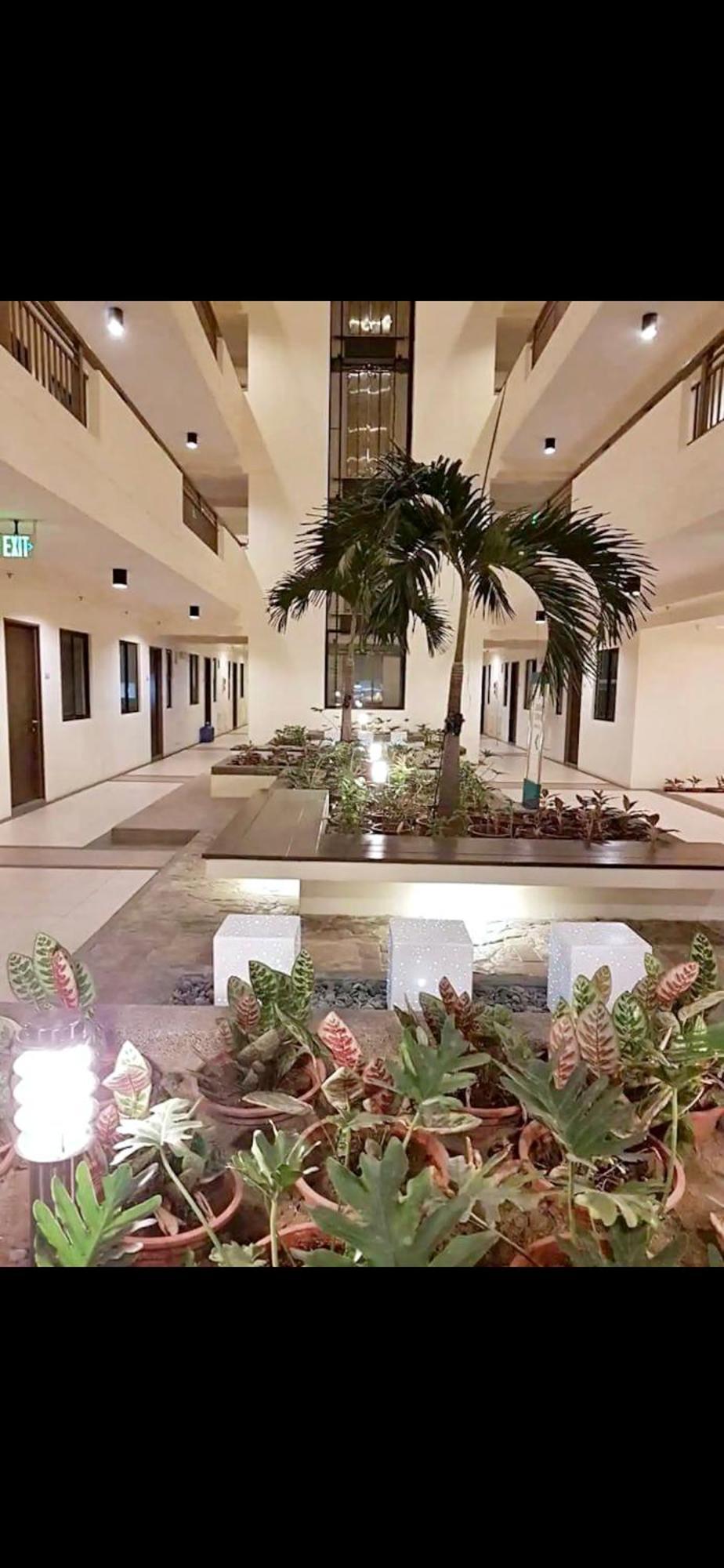 The Atherton Paranaque City Bagian luar foto