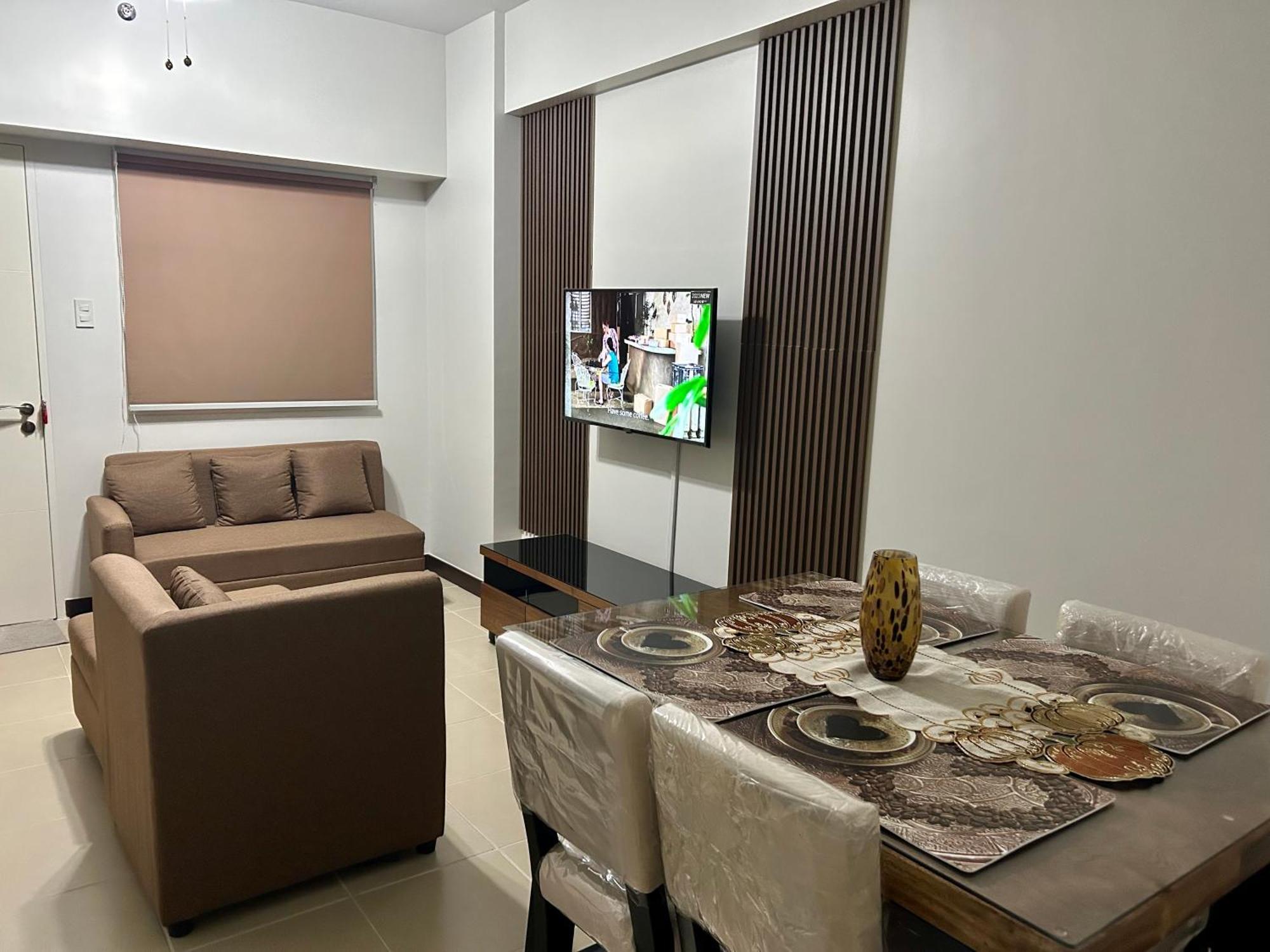 The Atherton Paranaque City Bagian luar foto